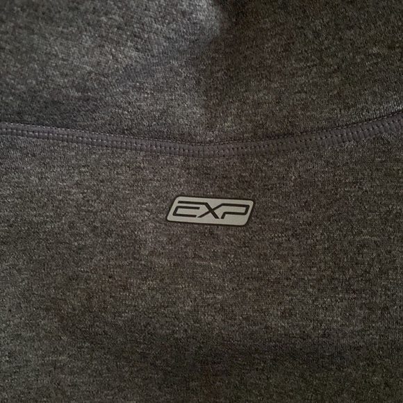 Express Core Performance slouch neck running top size L - Picture 4 of 4